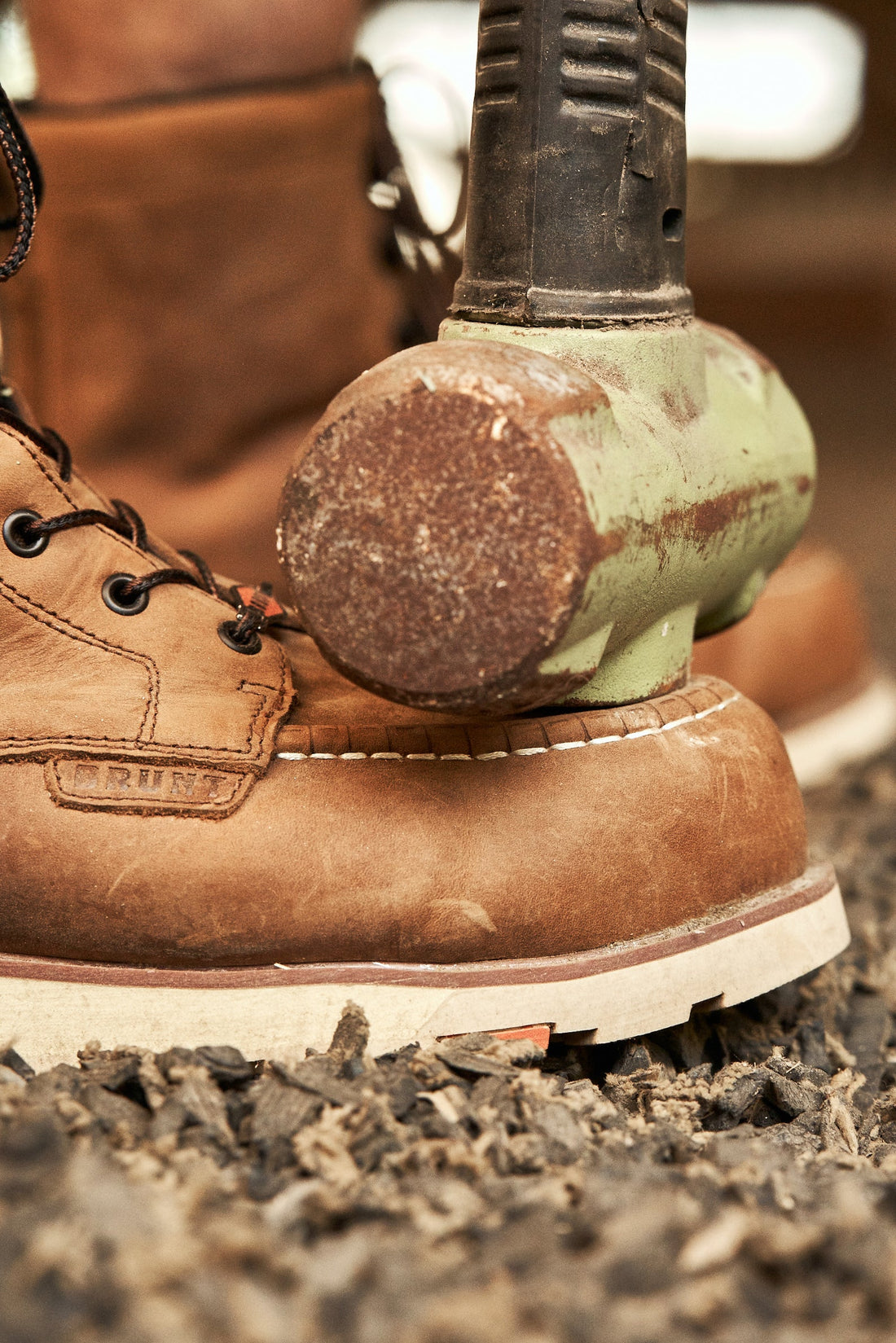 The Best Comp Toe Work Boots: Comfort, Protection, and Durability for Tough Jobs