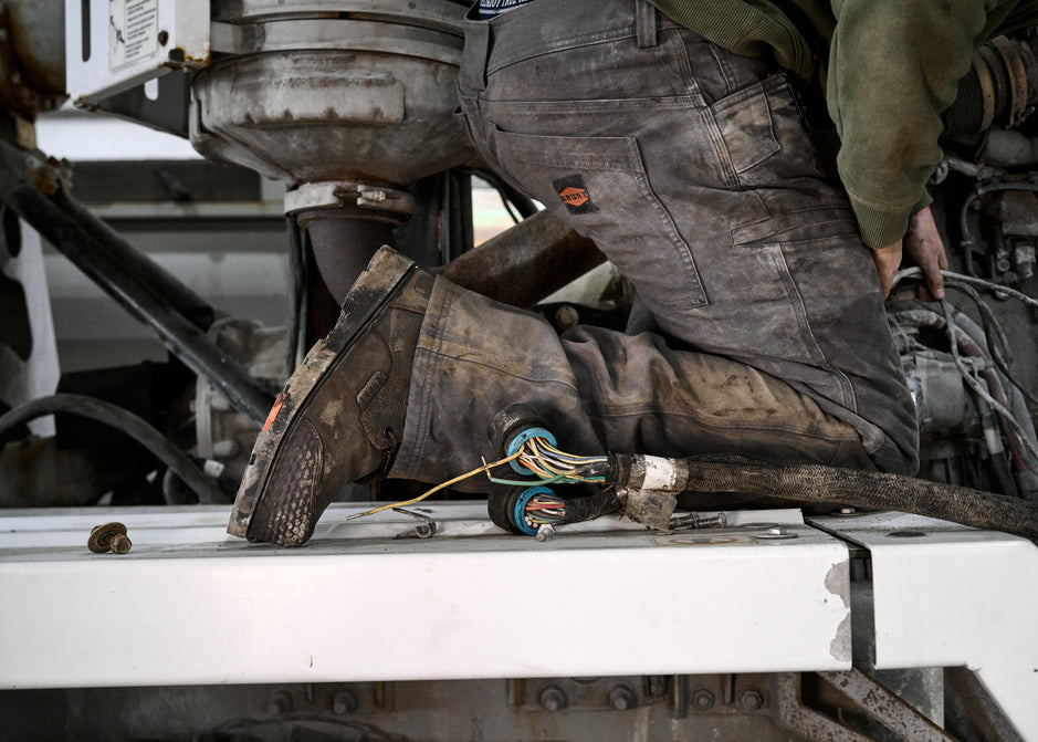 Steel Toe vs. Composite Toe: Which Is Right for Your Job?